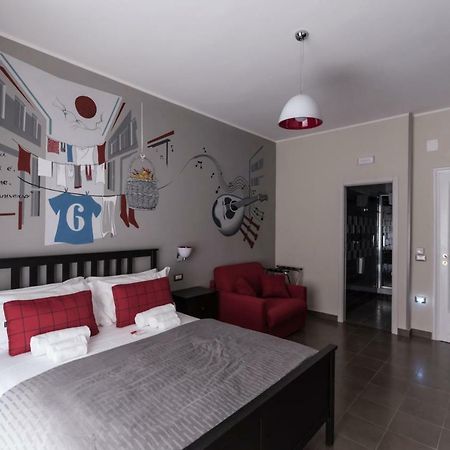 Bed And Breakfast Via Toledo 156 Napoli Bagian luar foto